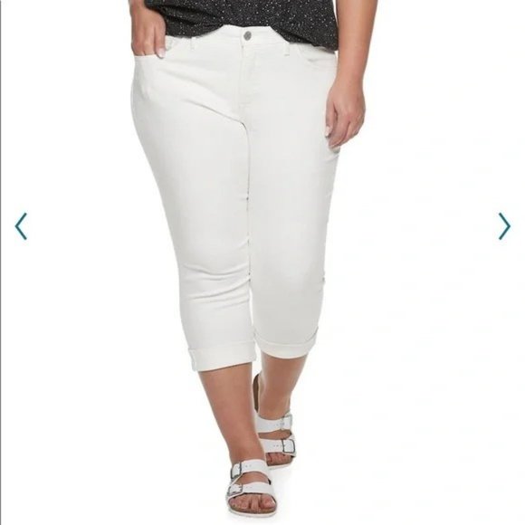 EVRI fit solutions modern white Capri - Picture 1 of 5